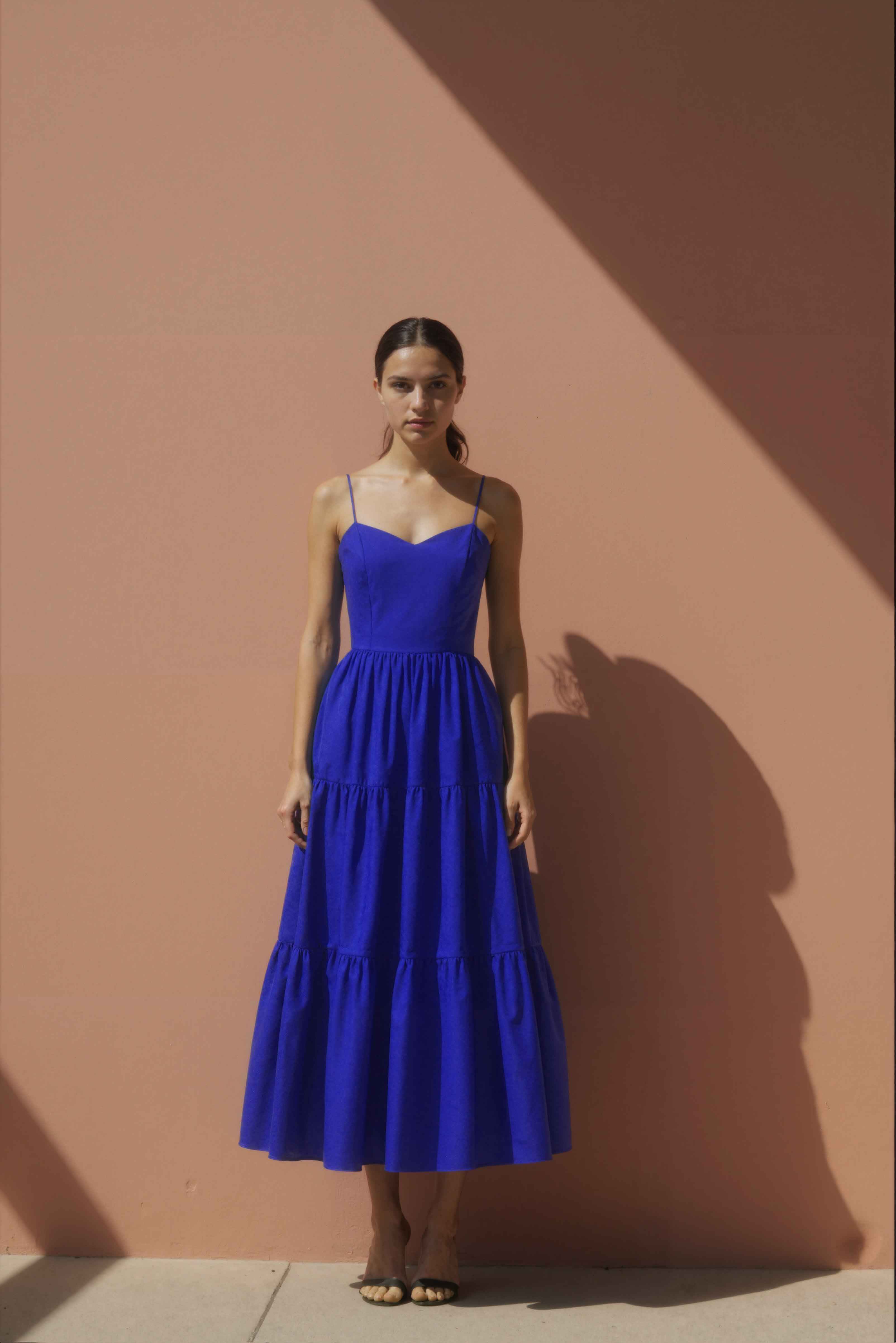 Women in Cobalt Blue Tiered Midi Cotton Dress